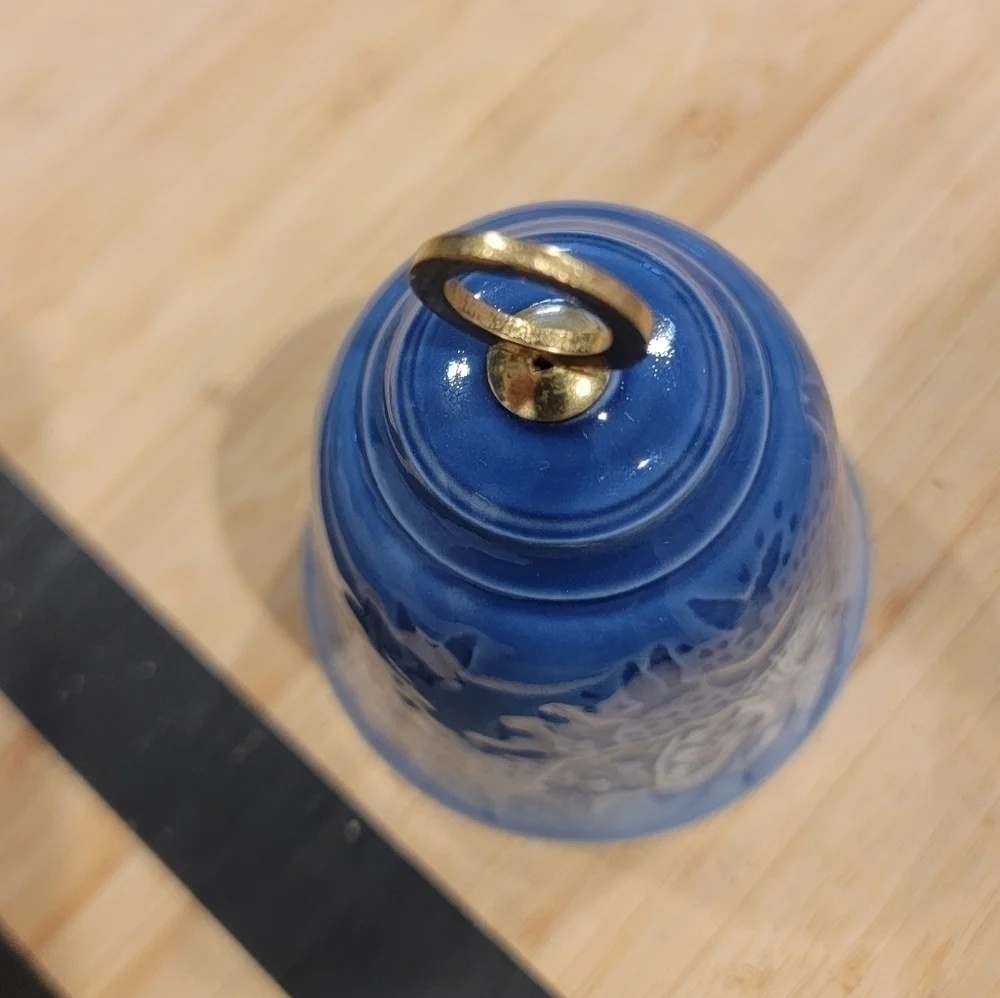 1981 Christmas Bell, Bing & Grondahl - Picture 5 of 8